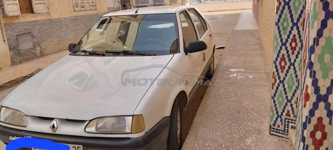 Renault 19 Essence Manuelle 1993 à Taza