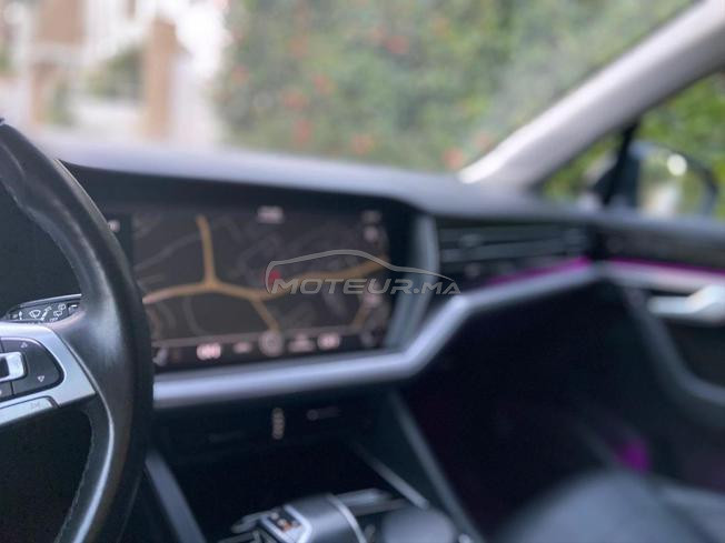 bele voiture très propre 