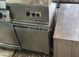 friteuse sur placard gaz 