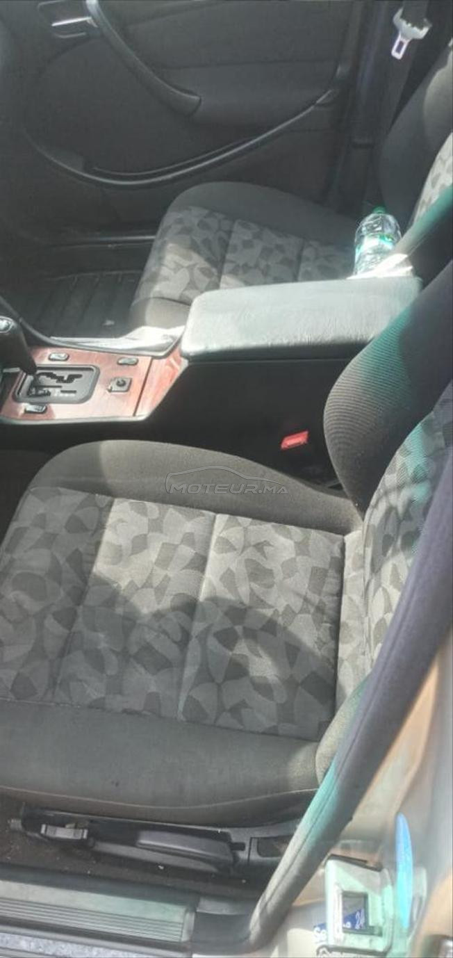 Mercedes 220 familiale 