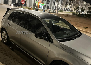 Volkswagen Golf 7 Diesel Automatique 2019 à Rabat