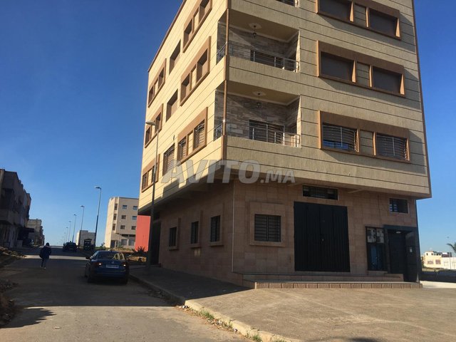 Terrains RDC Habitation et 3 étages de 2 façades