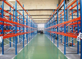 رفوف ثقيلة، أو رف البليت