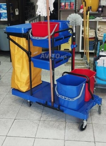 Chariot de nettoyage 