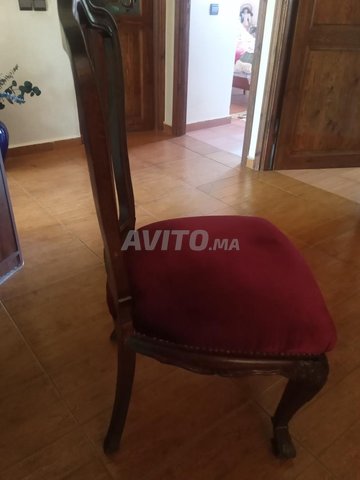 chaise en bois et chauffage électrique 500dh