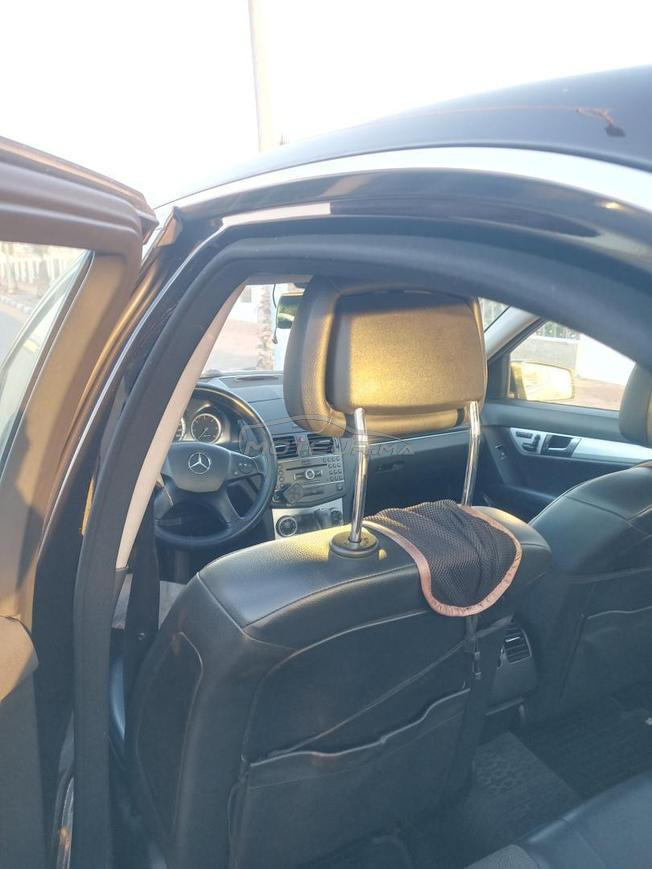 Mercedes-Benz 220 Diesel Automatique 2010 à Taza