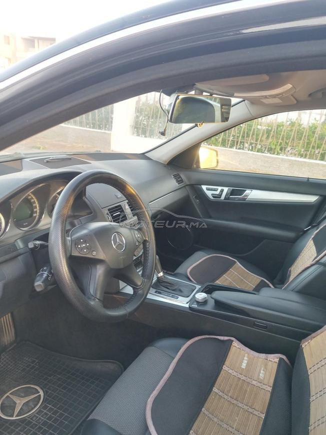 Mercedes-Benz 220 Diesel Automatique 2010 à Taza
