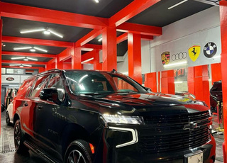 Chevrolet Suburban RST