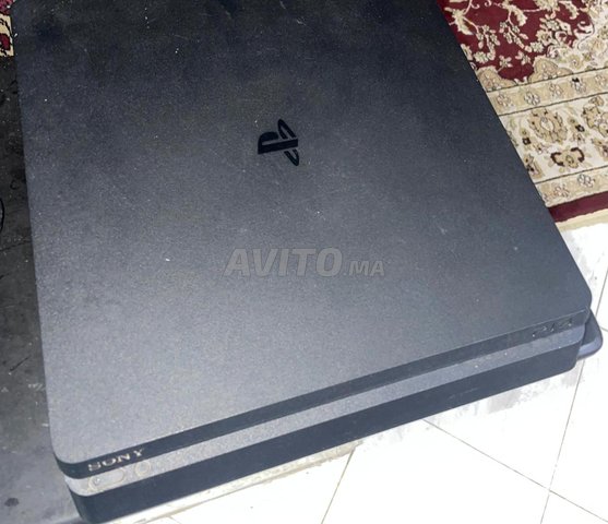 PS4 slim 1T