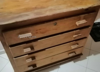 commode 4 étagères en bois rouge 