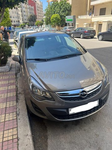Opel Corsa Diesel Manuelle 2014 à Tanger