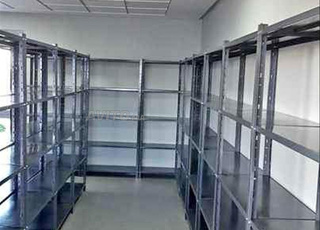 Rayonnage léger a 5 tablettes fabricant sur mesure