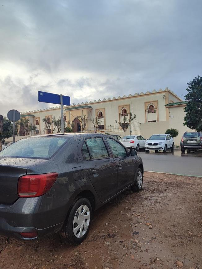 Dacia Logan Diesel Manuelle 2019 à Agadir