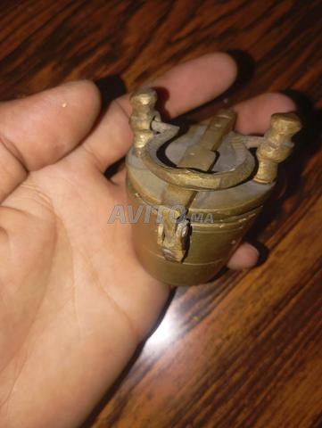 Pièce d'antiquité du cuivre pur du 18éme siècle 