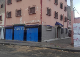 AV Maison commerciale