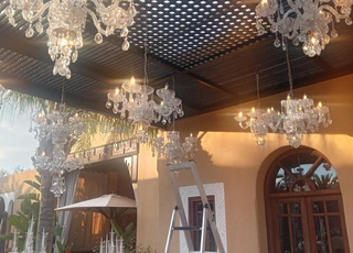 كهربائي البناء