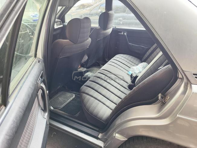 Mercedes très bon état 
