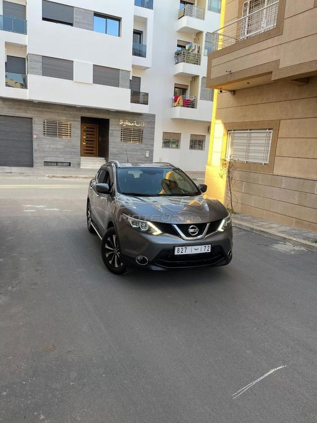 سيارة نقية  للبيع من نوع نيسان كشكاي 