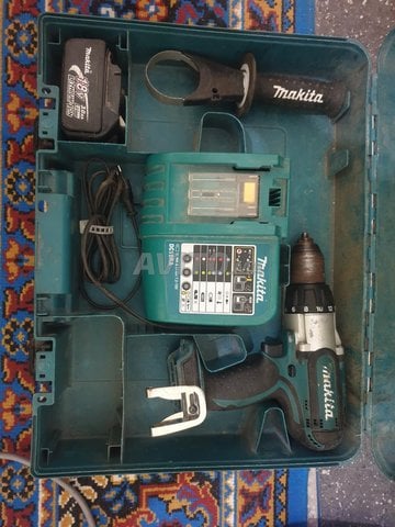 visseuse makita BHP451 me3aha chargeur et batterie 