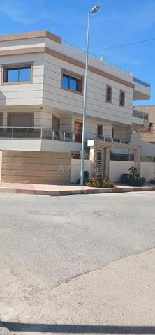 طابق فيلا مستقل مع كراج - 2