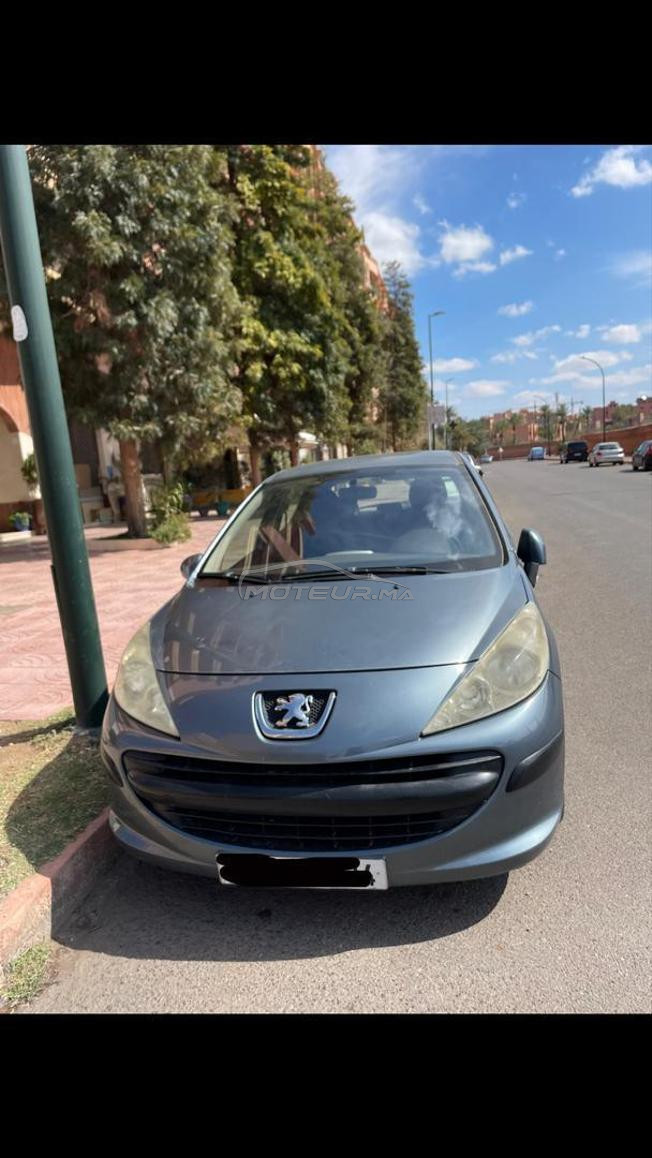 Peugeot 207 Essence Manuelle 2008 à Marrakech