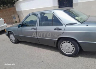 Mercedes-Benz 190