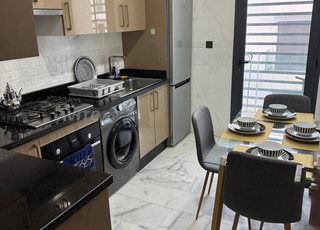 اقامة السفير  قرب البحر