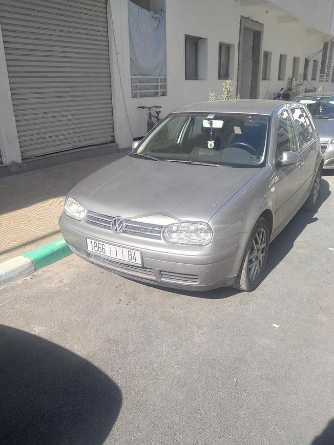 vente voiture de marque golf 4