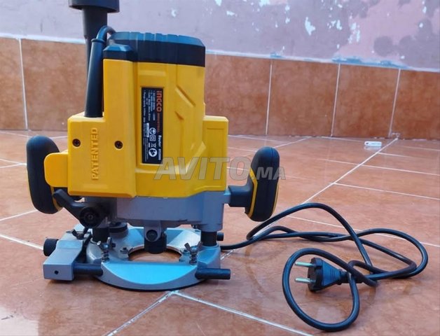 Défonceuse 2200 waths
