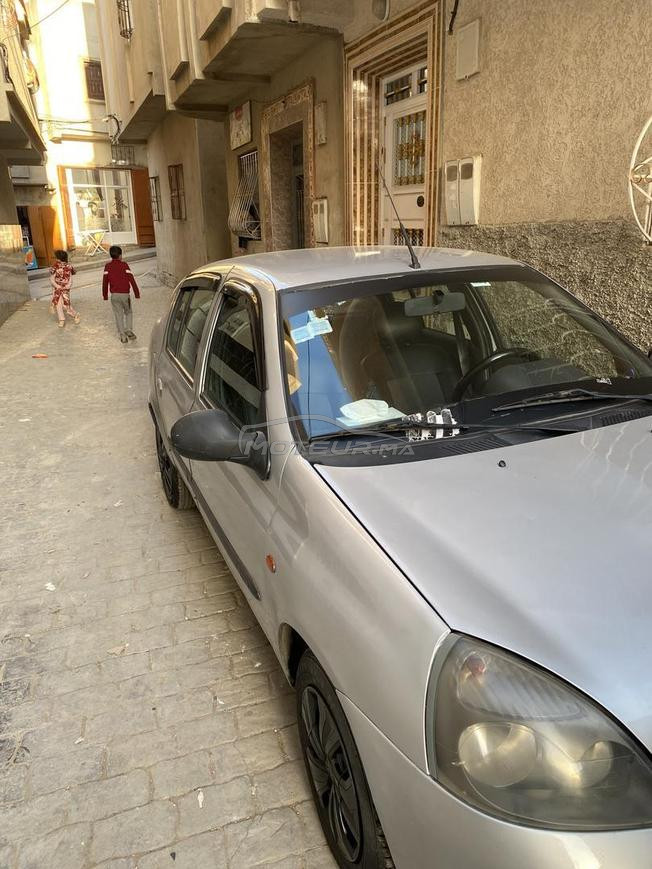 Renault Clio Essence Manuelle 2007 à Tanger
