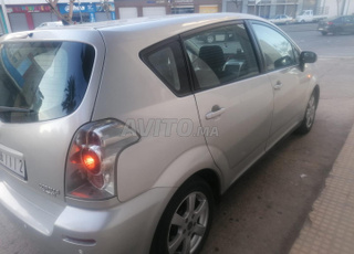 Toyota Corolla Verso Diesel Manuelle 2006 à Salé