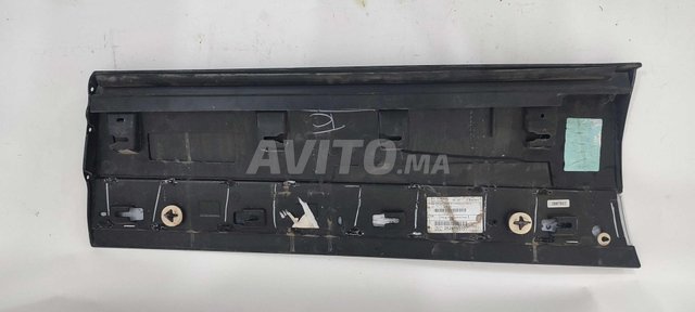 Baguette de porte arriere gauche | LAND ROVER | RA