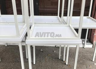 table طاولة متعددة الاستخدام 