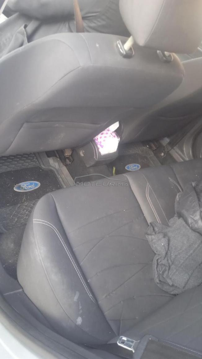Ford fiesta très bonne état 