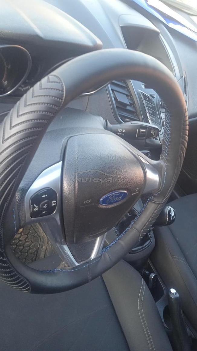 Ford fiesta très bonne état 
