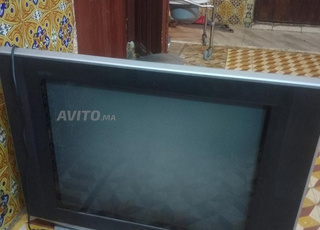 télévision LG grand écran 