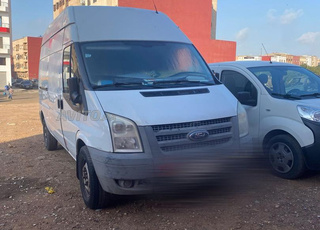 voiture ford transit 