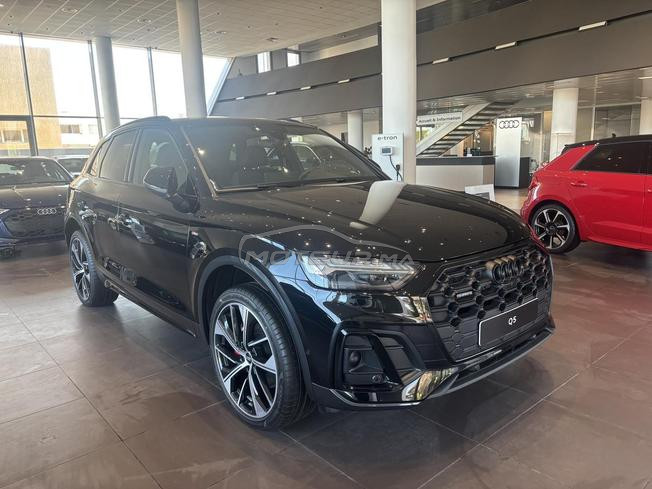 Audi Q5 Diesel Automatique 8/2022 à Rabat