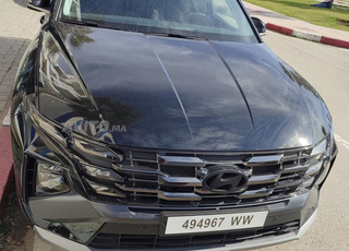 Location de voiture de modèle Hyundai tucson