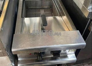 friteuse sur placard gaz 