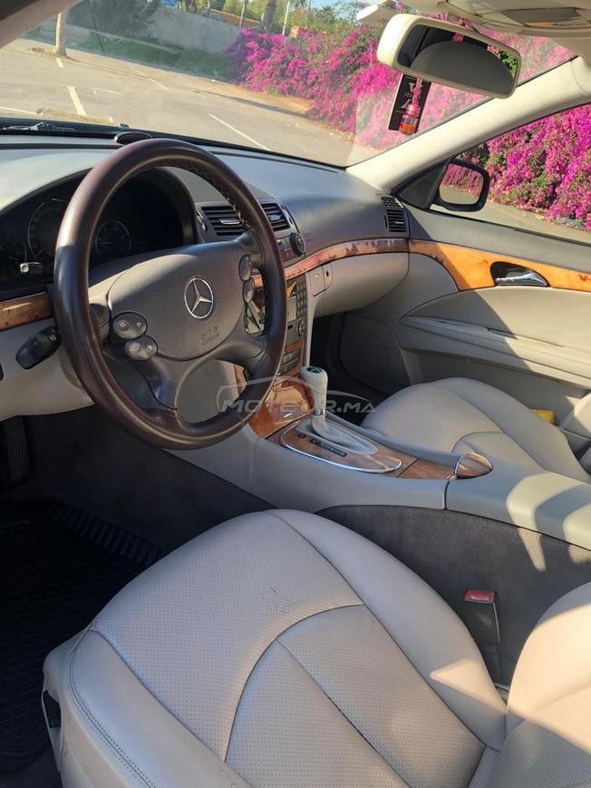 Mercedes-Benz e280
