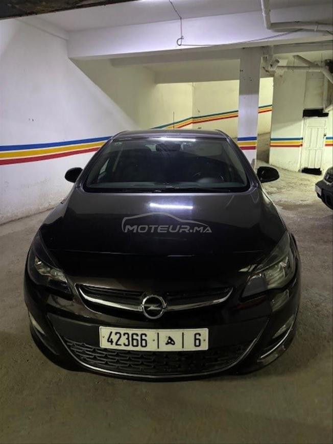 Opel Astra Diesel Automatique 2014 à Casablanca