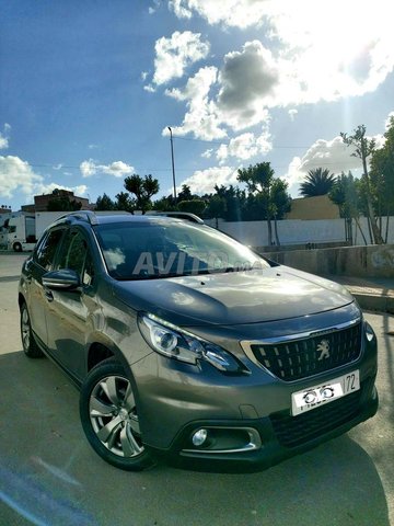 Peugeot 2008 Diesel Manuelle 2018 à Rabat