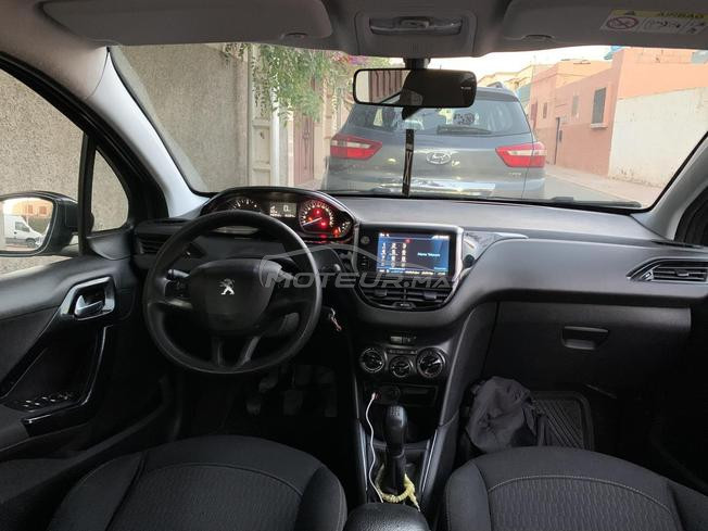 peugeot 208 tout option 12/2018