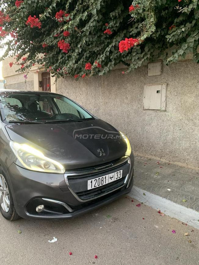 peugeot 208 tout option 12/2018