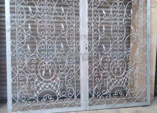 Porte garage et d'entrée galvaliesr 