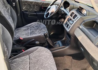 Mitsubishi Pajero Essence tt option 