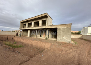 Villa semi fini 1400 metre 