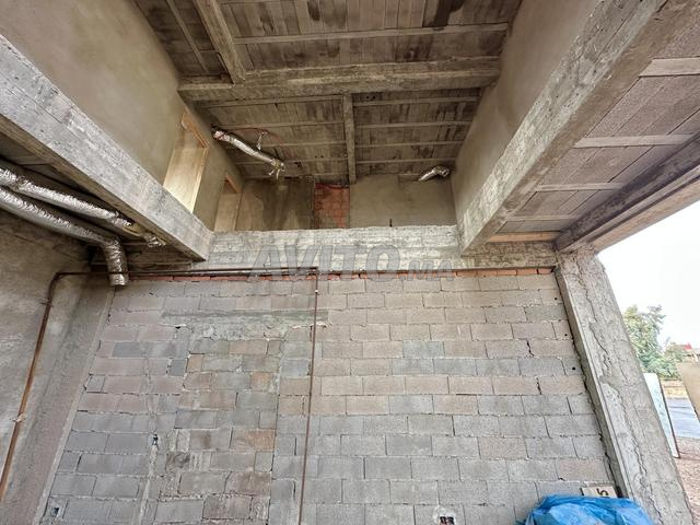 Villa semi-finie 1010m2