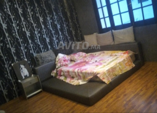 Lit bonne etat tres stylè